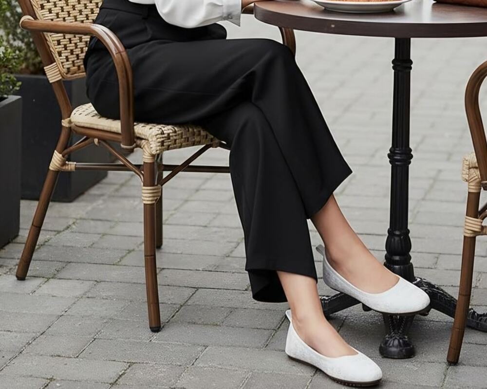 Cl. MSRP $20 NWOB ECETANA IVORY WHITE FOLDABLE LACE BALLET FLATS ♡ SIZE 38.5 ♡